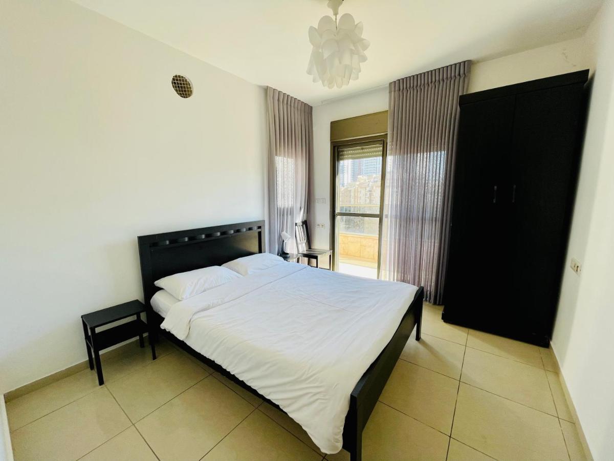 King David Apartment ネタニア エクステリア 写真